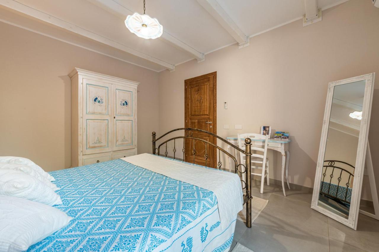 Villa Sa Rocca Junior & Suite キア エクステリア 写真