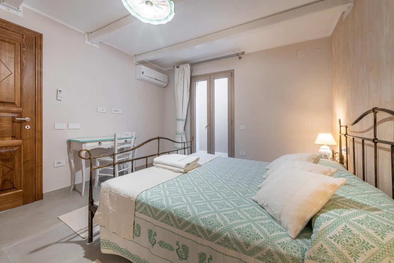 Villa Sa Rocca Junior & Suite キア エクステリア 写真